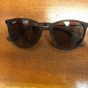 RayBan Erika Classic sunglasses
